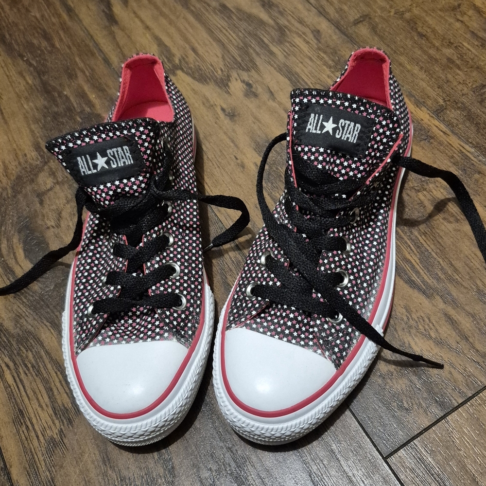 Black and Pink Converse Sneakers Men size 7, Women size 9